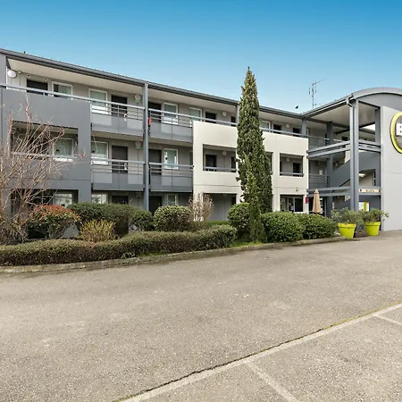 Cite De L'espace ホテル 2*
